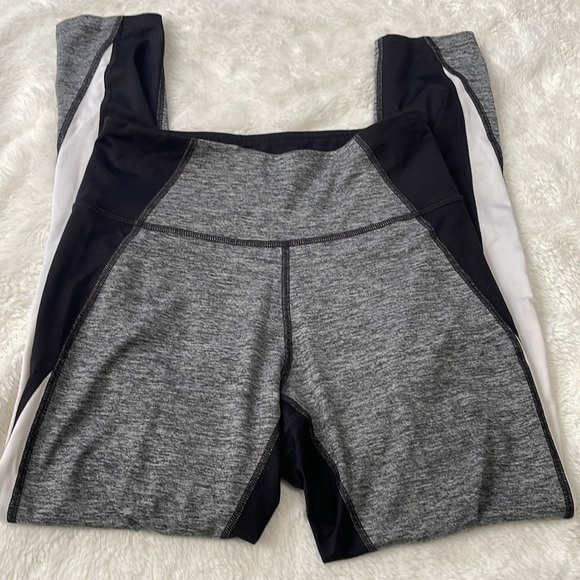 Tek Gear Workout Gear Leggings - Picture 2 of 4